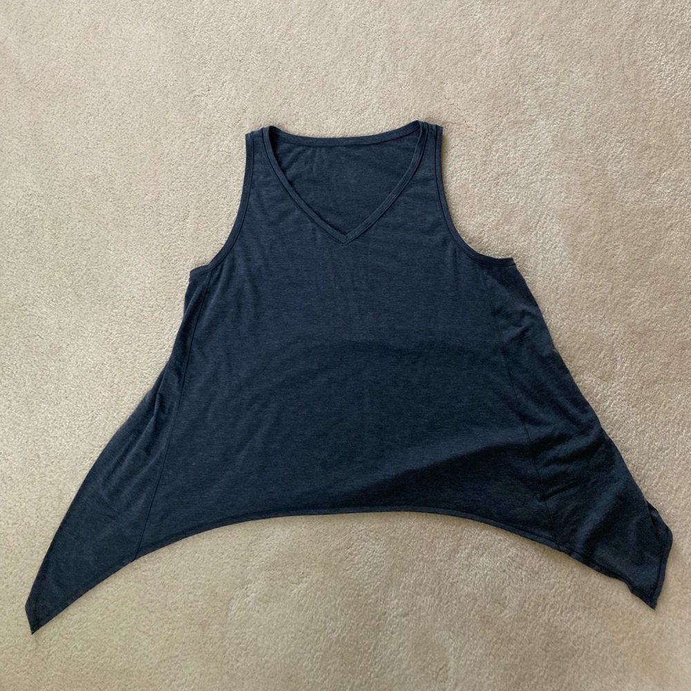 Lululemon grey tank top. Flowy style. Size 4